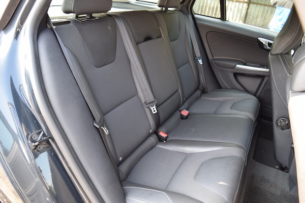 Used Volvo V60 2011 for sale - 74544347: Photo 11