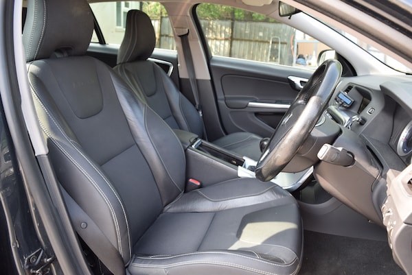 Used Volvo V60 2011 for sale - 74544347: Photo 9