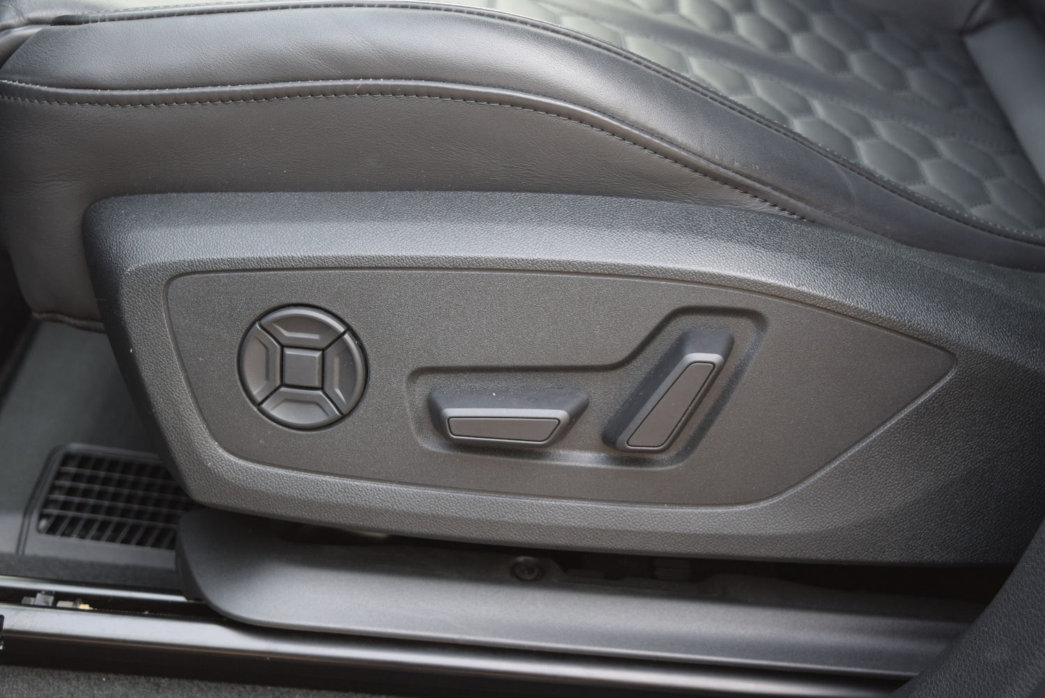 Used Audi RS Q3 2026 for sale - 77991899: Photo 55