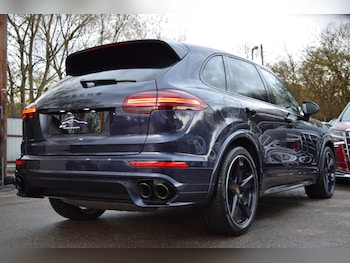 Used Porsche Cayenne 2016 for sale - 76802495: Photo