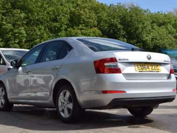 Used Skoda Octavia 2014 for sale - 74394577: Photo