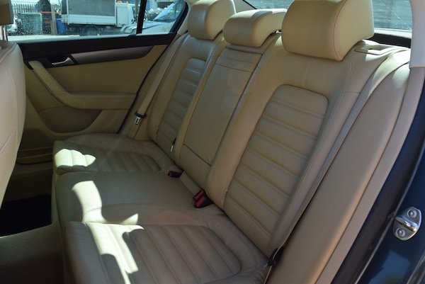 Used Volkswagen Passat 2011 for sale - 74393964: Photo 12