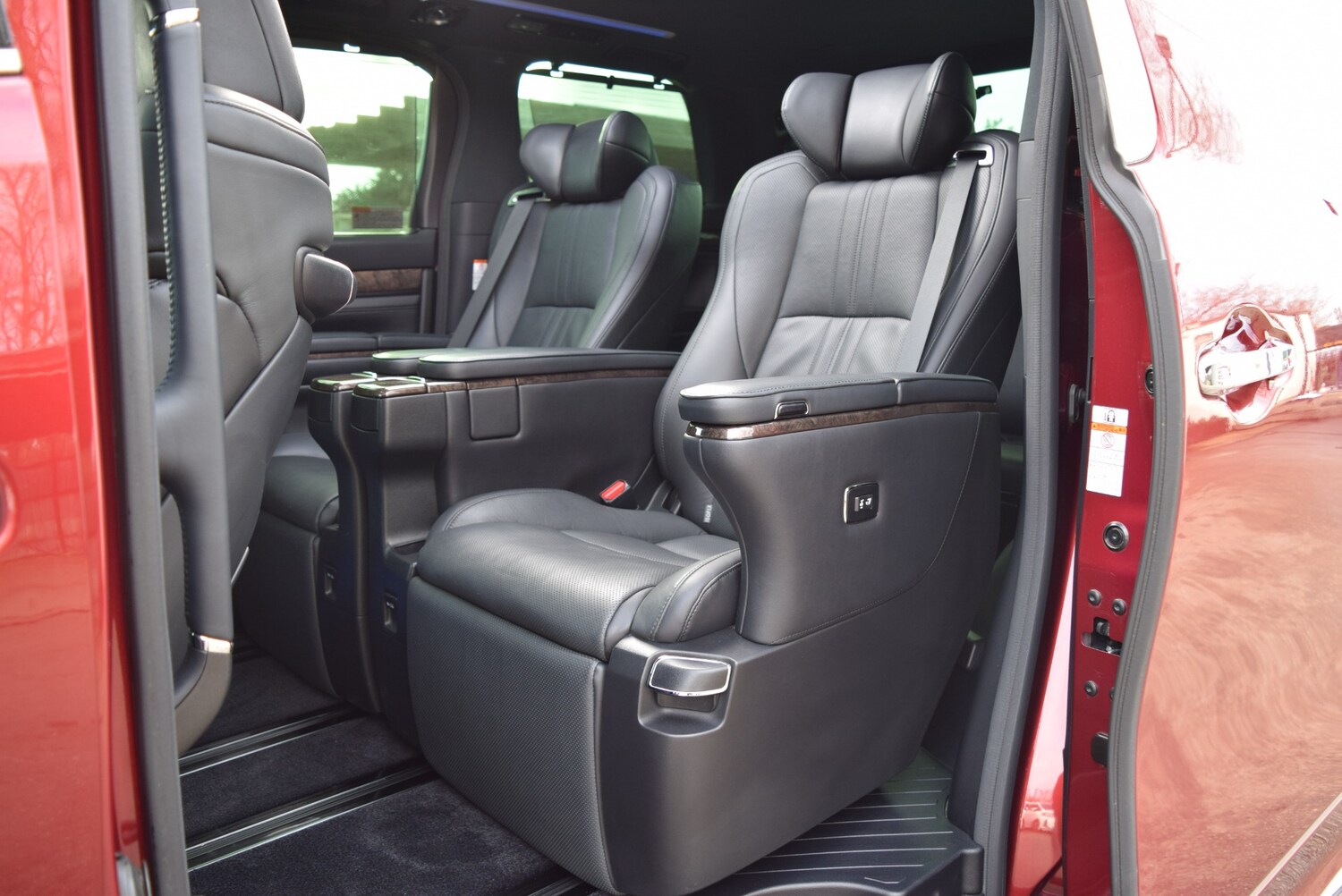 Used Toyota Alphard 2021 for sale - 77682815: Photo 12