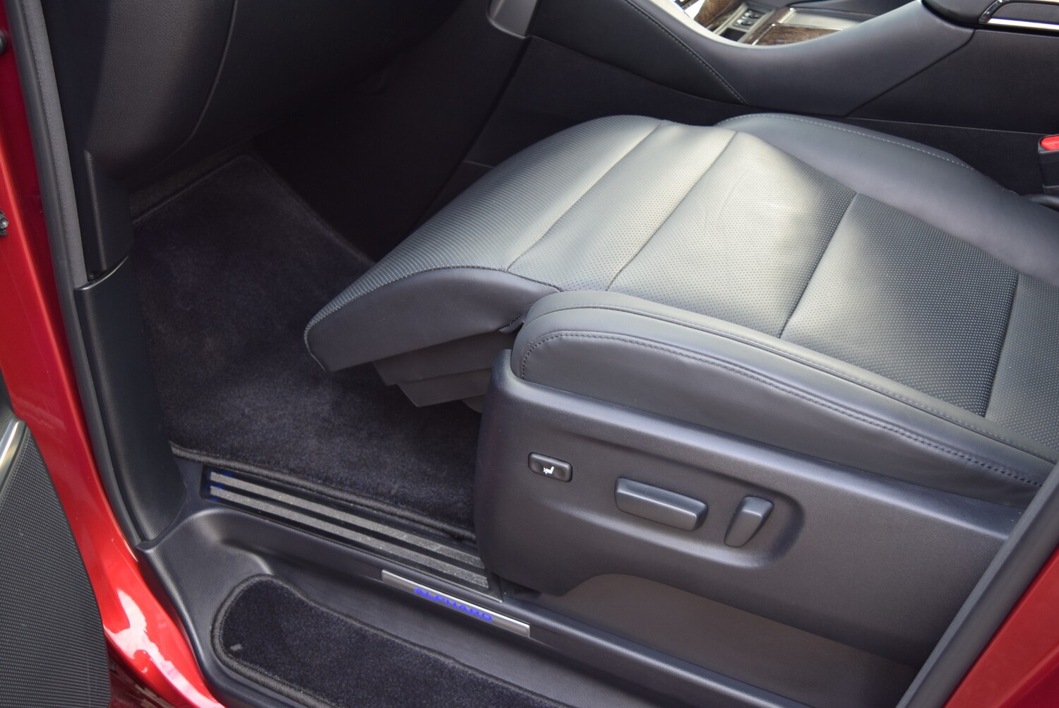 Used Toyota Alphard 2021 for sale - 77682815: Photo 66