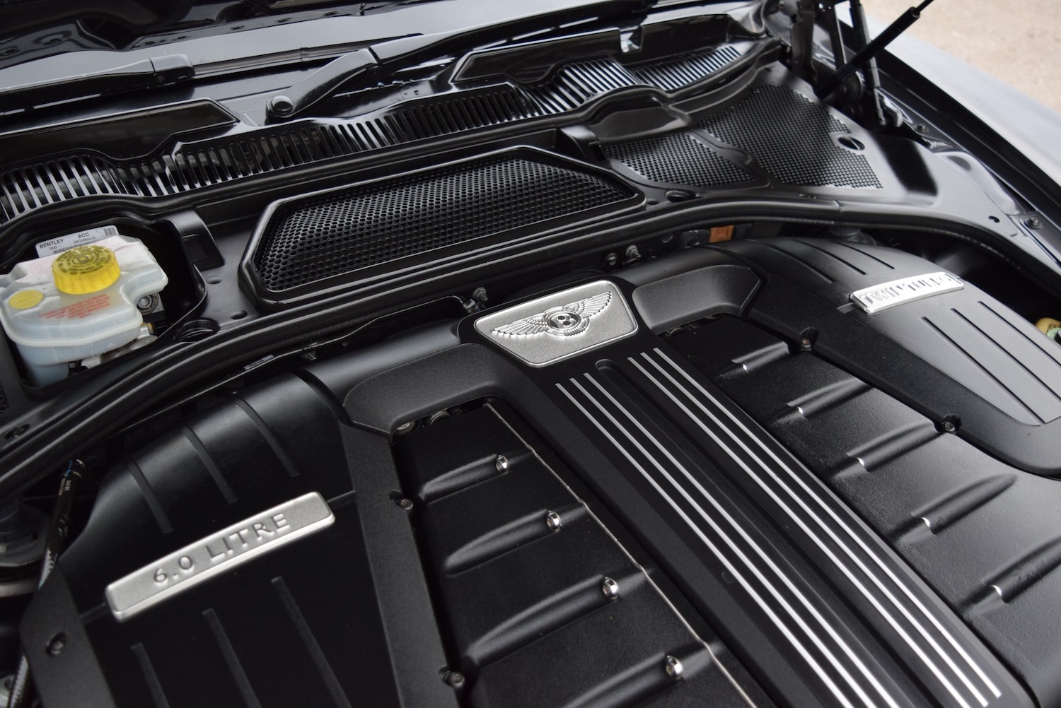 Used Bentley Continental 2015 for sale - 76965676: Photo 33