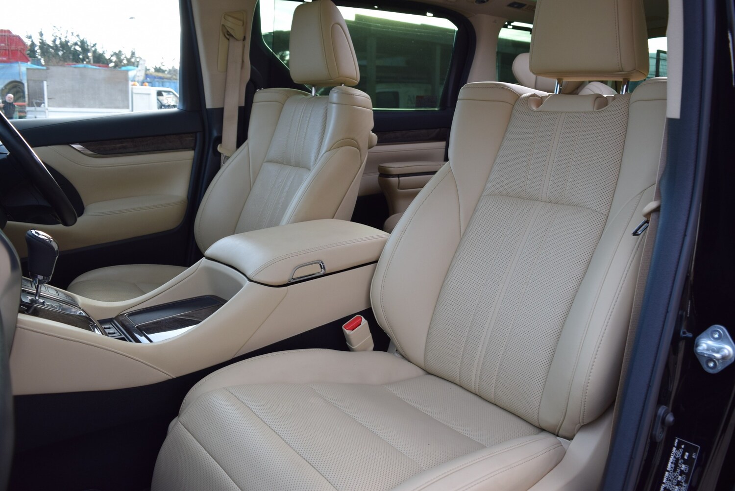 Used Toyota Alphard 2021 for sale - 77683586: Photo 10