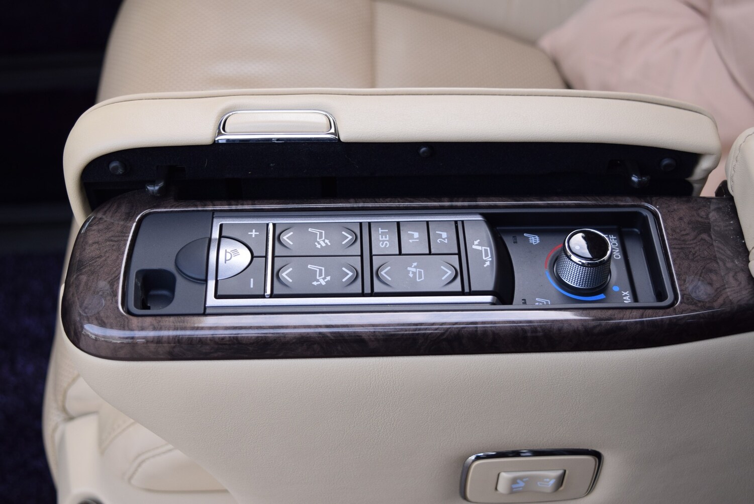 Used Toyota Alphard 2021 for sale - 77683586: Photo 22