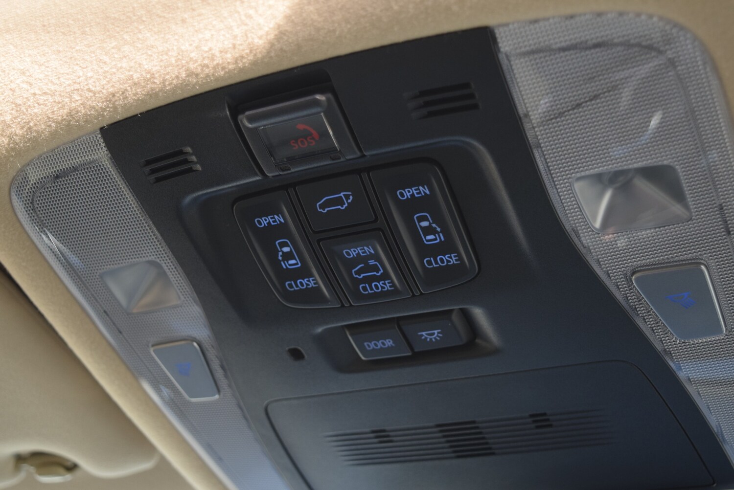 Used Toyota Alphard 2021 for sale - 77683586: Photo 49