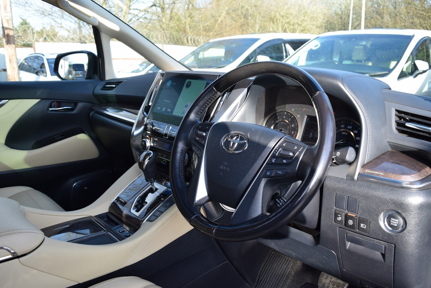 Used Toyota Alphard 2021 for sale - 77683586: Photo 59