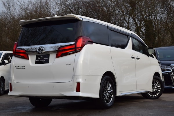 Used Toyota Alphard for sale - 73426230: Photo 3