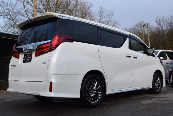 Used Toyota Alphard for sale - 73426230: Photo 40