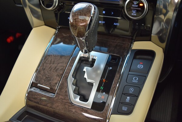 Used Toyota Alphard for sale - 73426230: Photo 50
