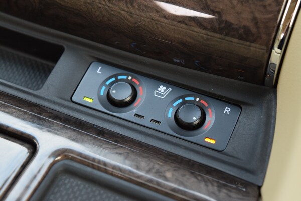 Used Toyota Alphard for sale - 73426230: Photo 51