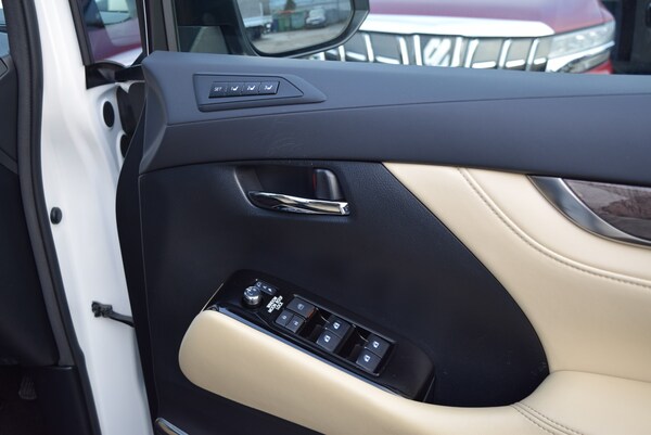 Used Toyota Alphard for sale - 73426230: Photo 55