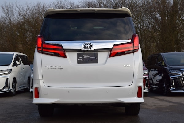 Used Toyota Alphard for sale - 73426230: Photo 6