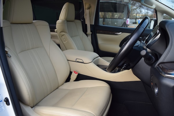 Used Toyota Alphard for sale - 73426230: Photo 9