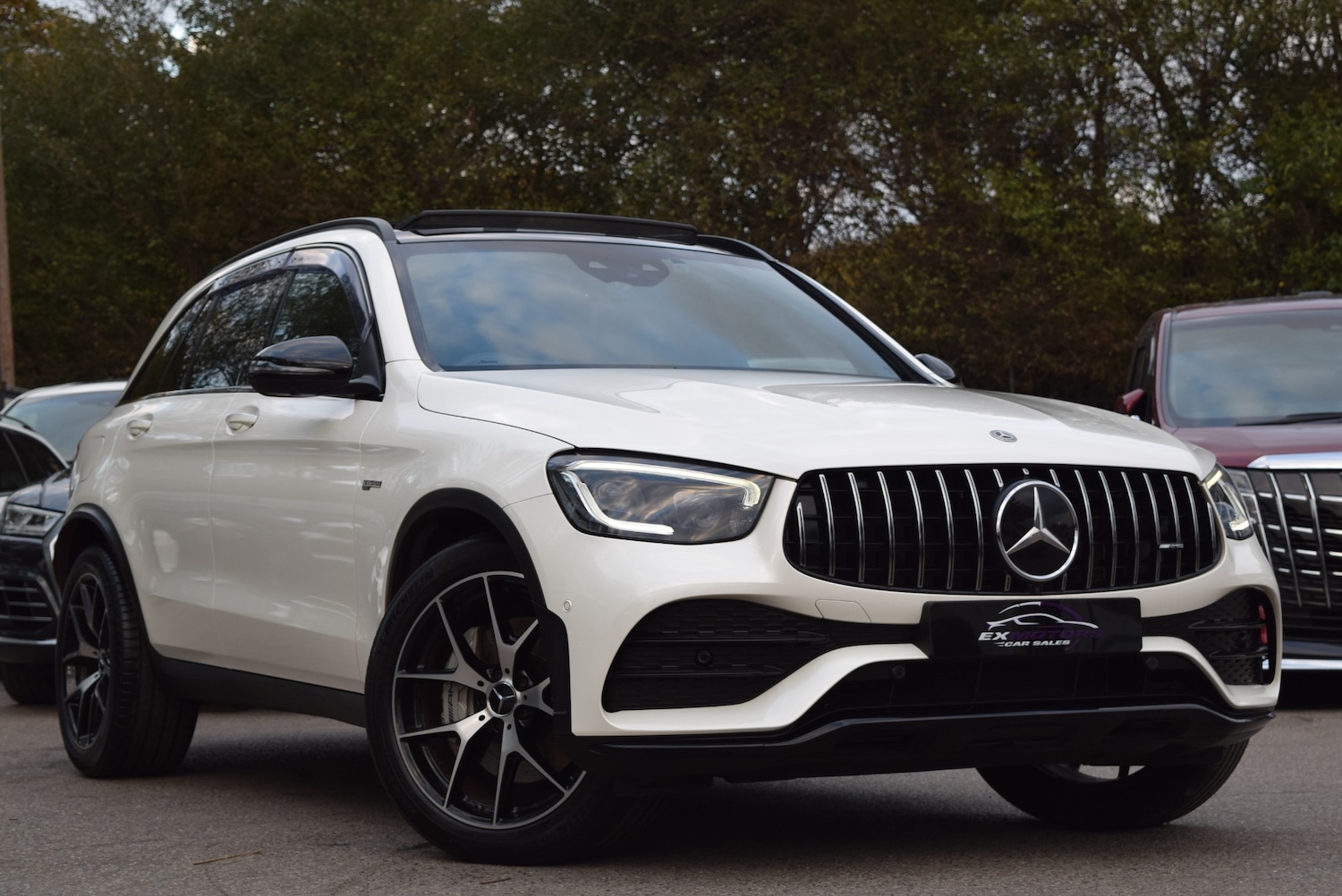 Used Mercedes-Benz GLC 2019 for sale - 76287323: Photo 2