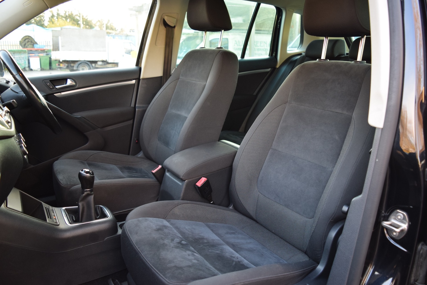 Used Volkswagen Tiguan 2012 for sale - 76786361: Photo 10