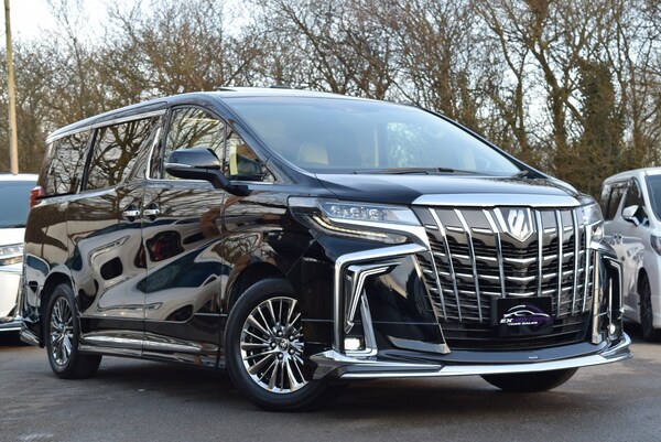Used Toyota Alphard for sale - 73426227: Photo 2