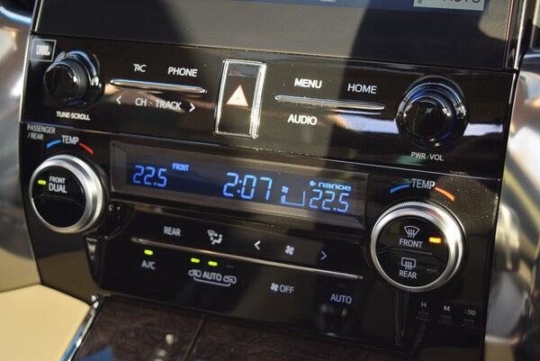 Used Toyota Alphard for sale - 73426227: Photo 51