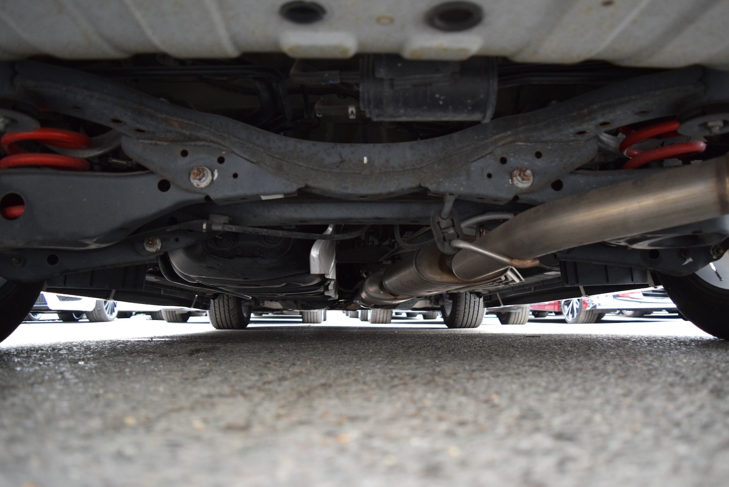 Used Nissan Elgrand 2015 for sale - 76288368: Photo 24