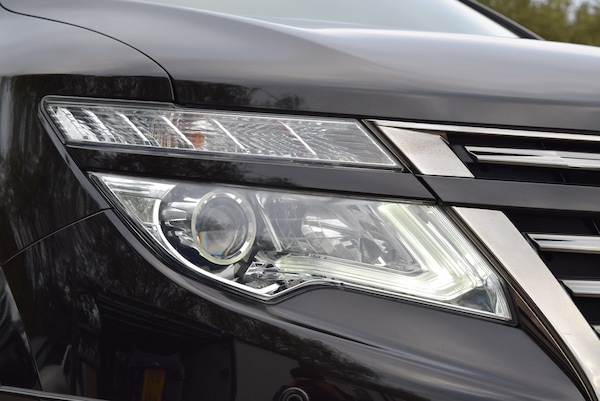 Used Nissan Elgrand 2015 for sale - 76288368: Photo 26