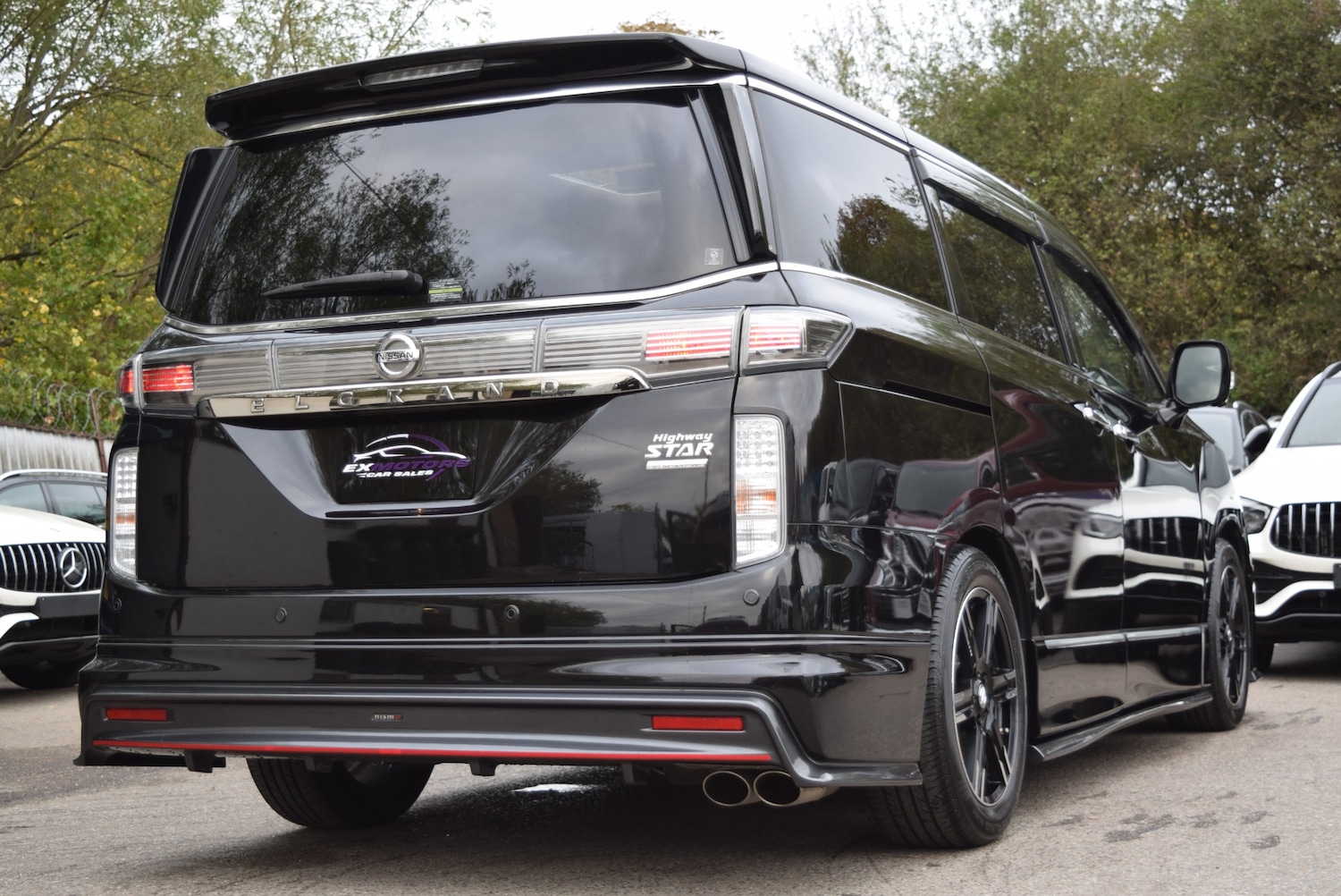Used Nissan Elgrand 2015 for sale - 76288368: Photo 3