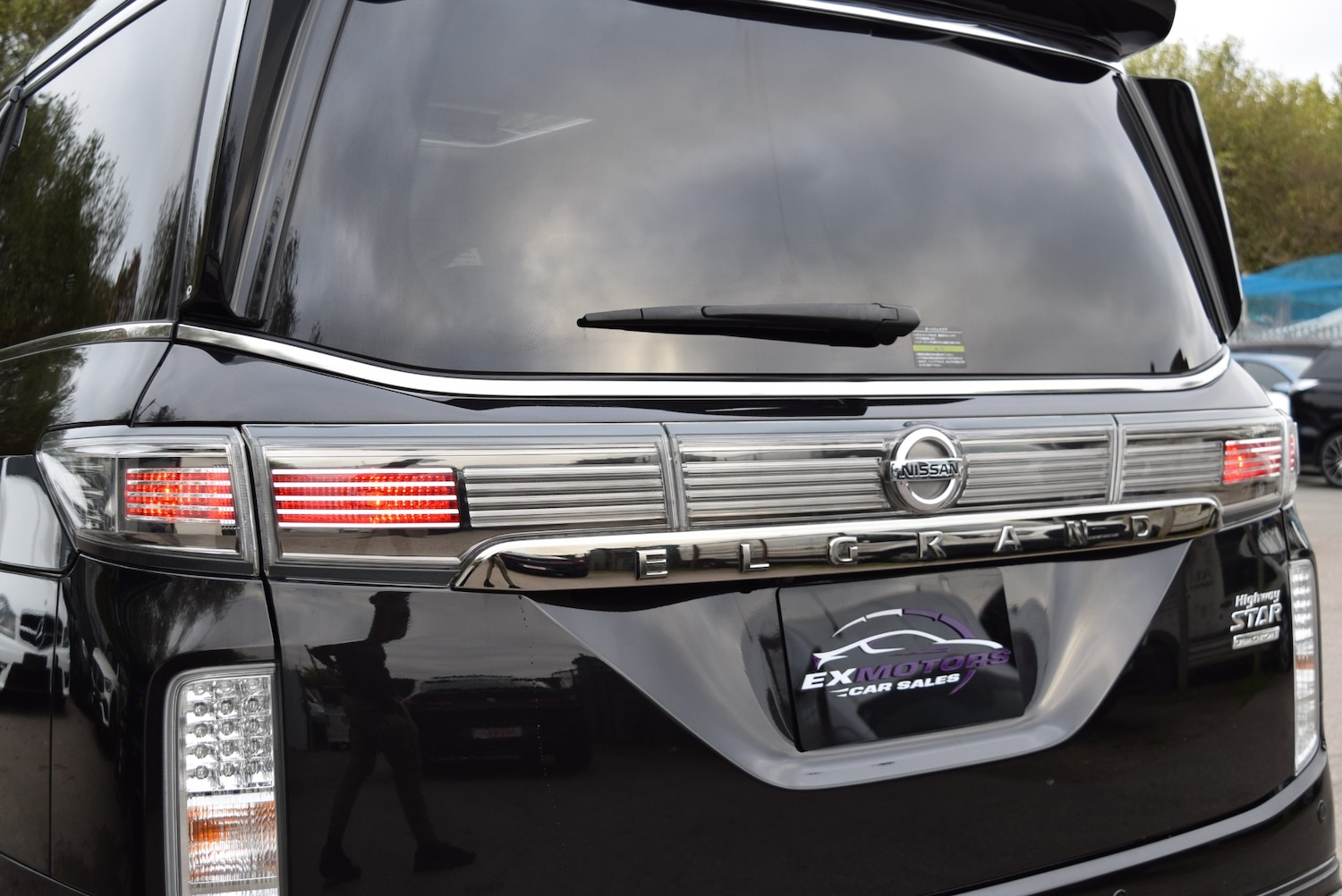 Used Nissan Elgrand 2015 for sale - 76288368: Photo 36