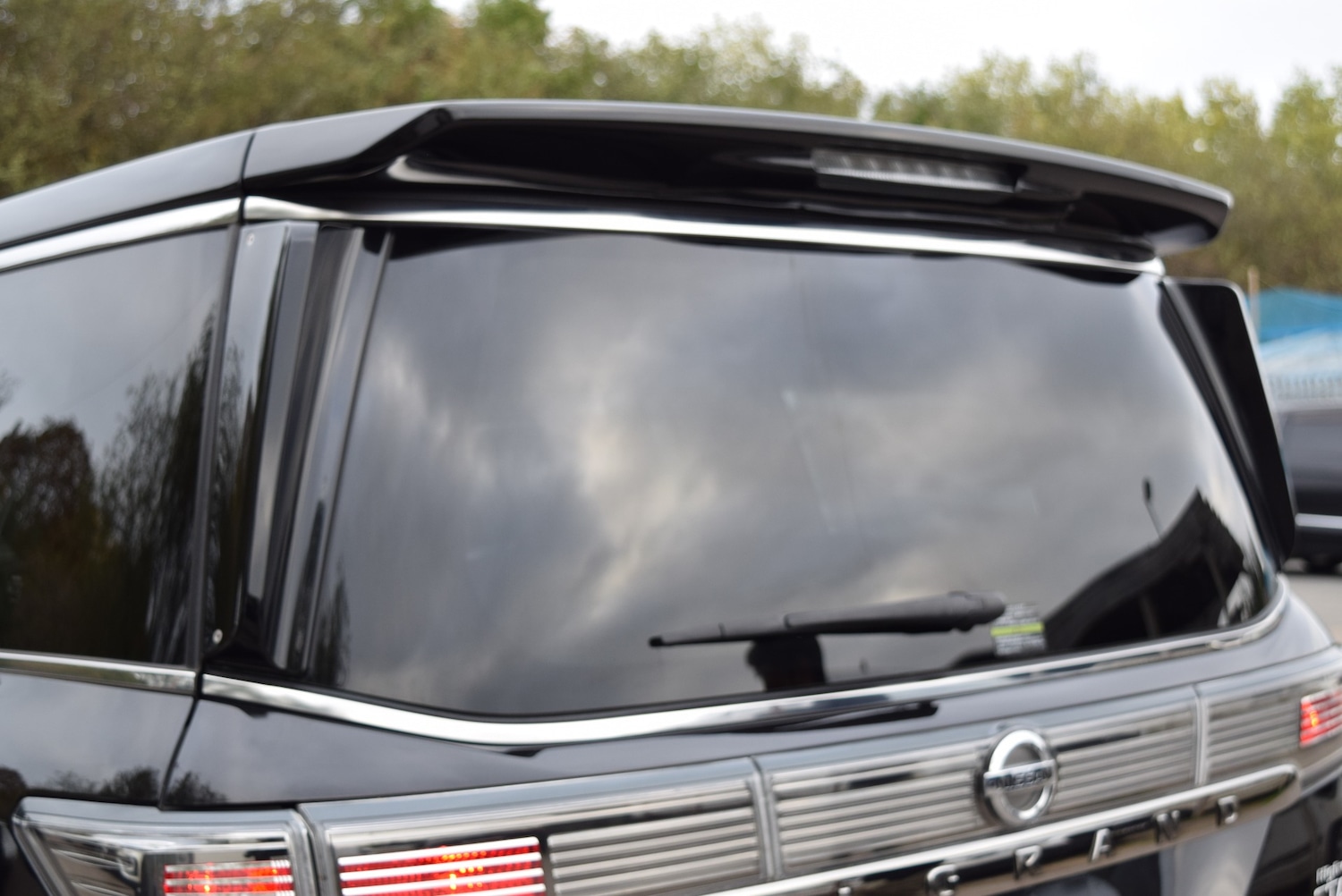 Used Nissan Elgrand 2015 for sale - 76288368: Photo 38