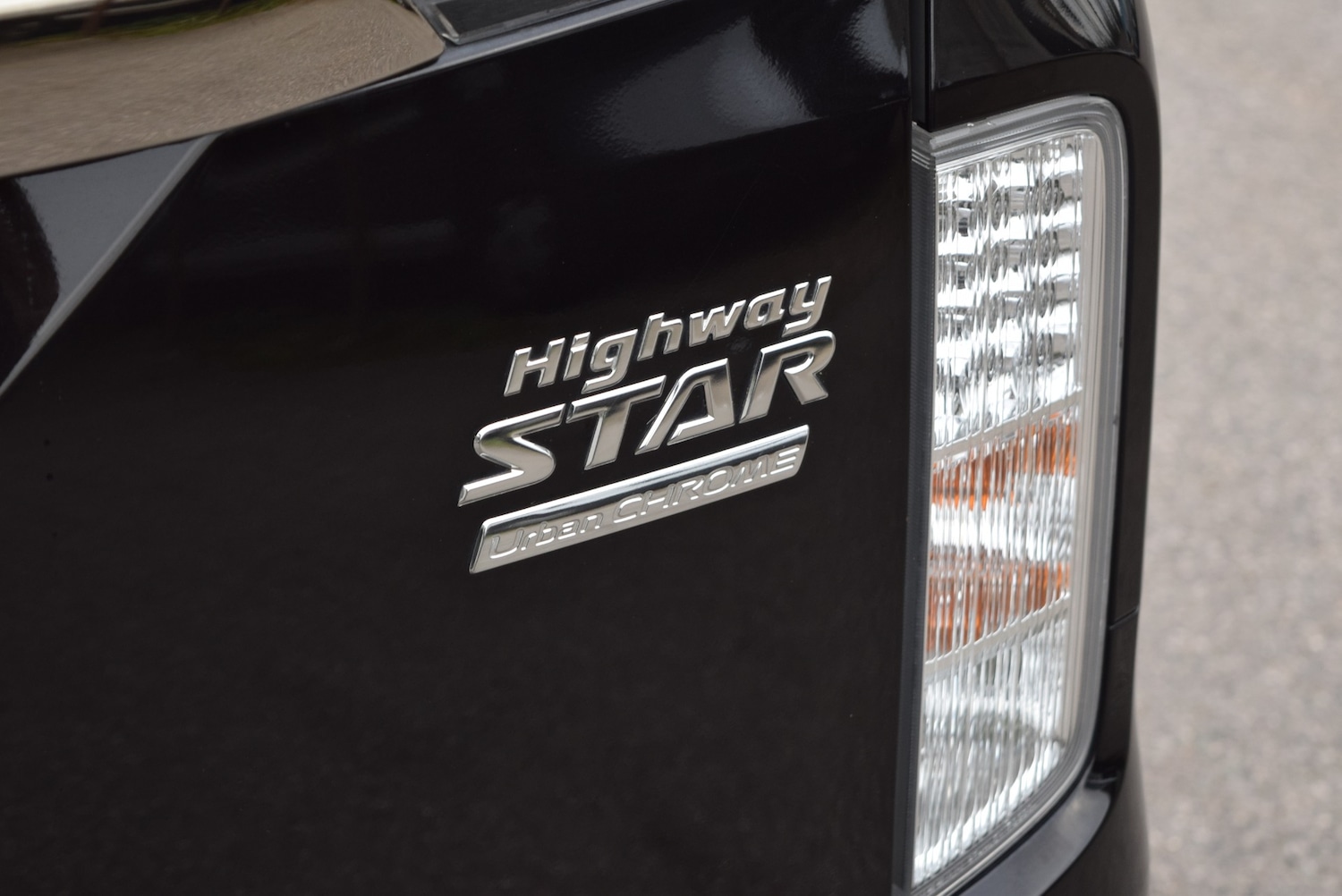 Used Nissan Elgrand 2015 for sale - 76288368: Photo 39