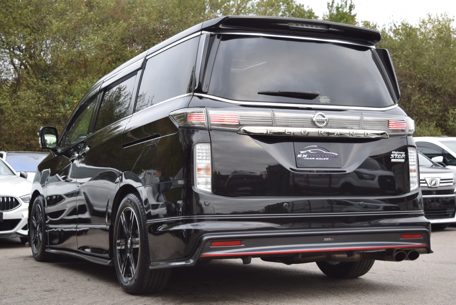Used Nissan Elgrand 2015 for sale - 76288368: Photo 4