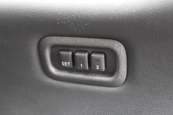 Used Nissan Elgrand 2015 for sale - 76288368: Photo 45