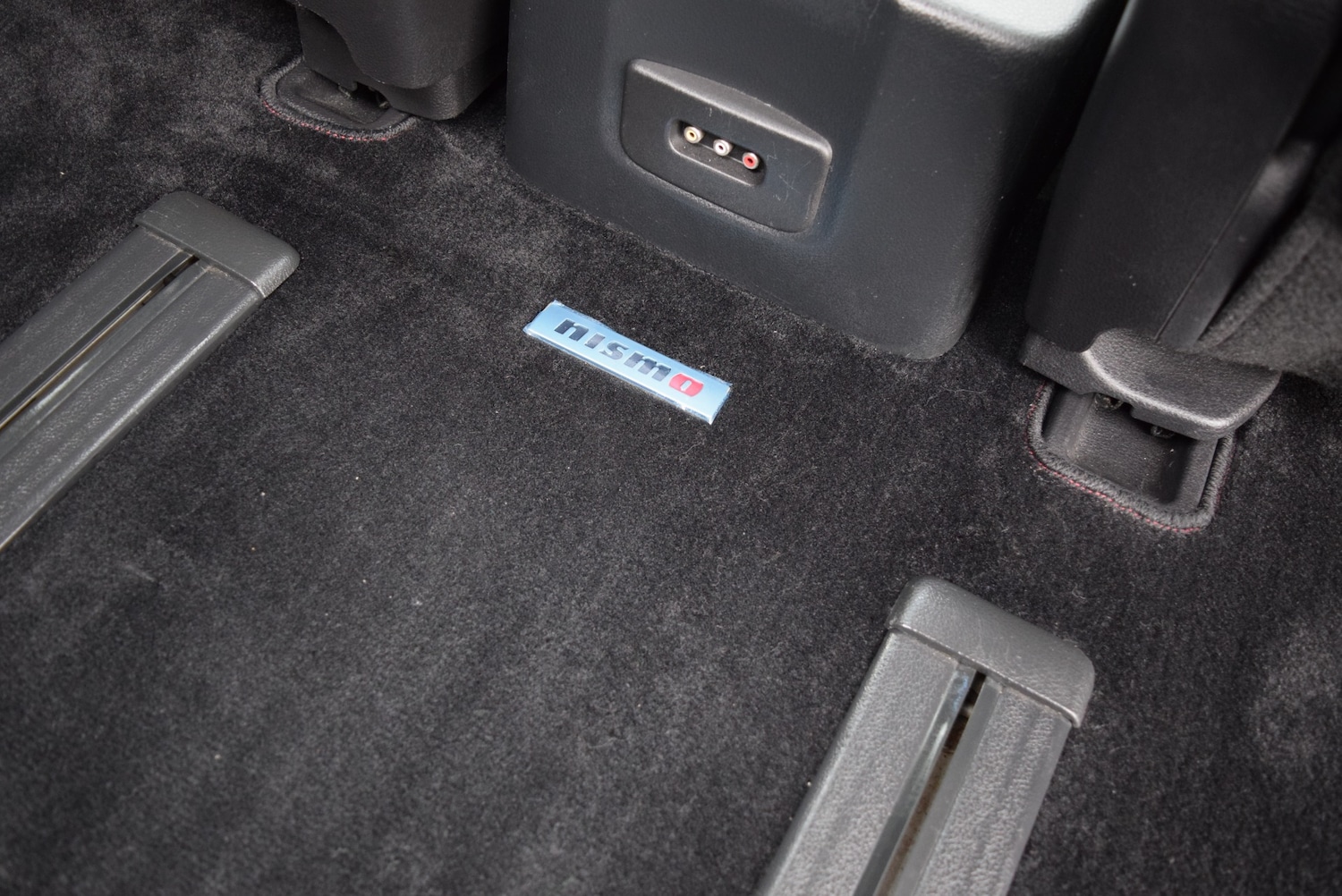 Used Nissan Elgrand 2015 for sale - 76288368: Photo 48