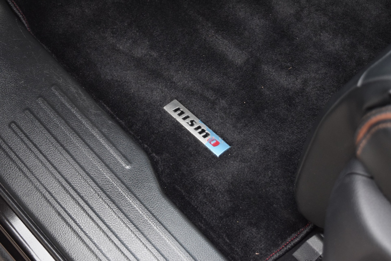 Used Nissan Elgrand 2015 for sale - 76288368: Photo 53