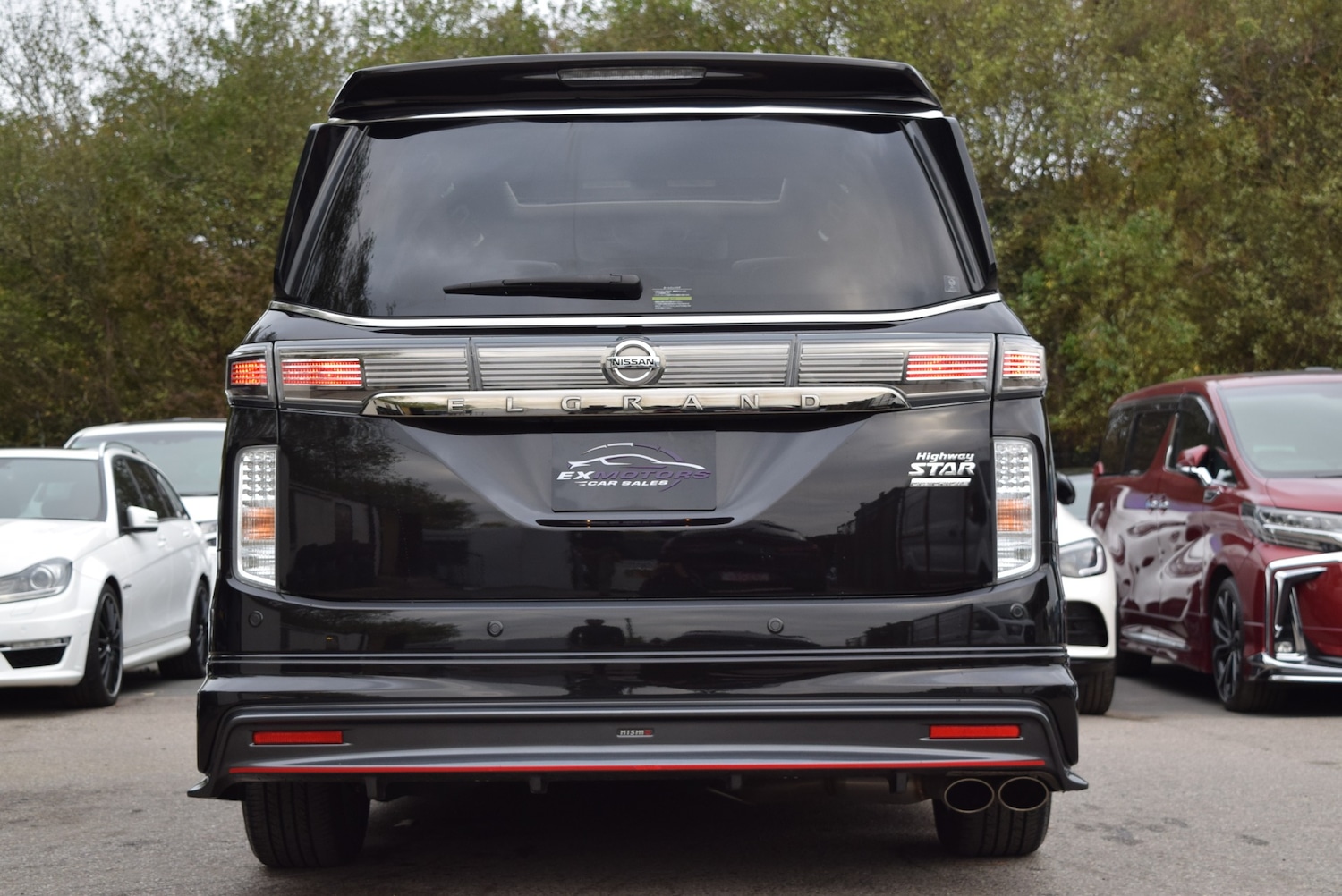 Used Nissan Elgrand 2015 for sale - 76288368: Photo 6