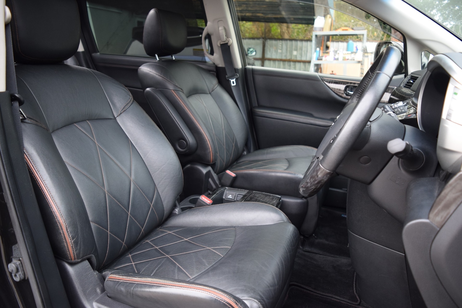 Used Nissan Elgrand 2015 for sale - 76288368: Photo 9