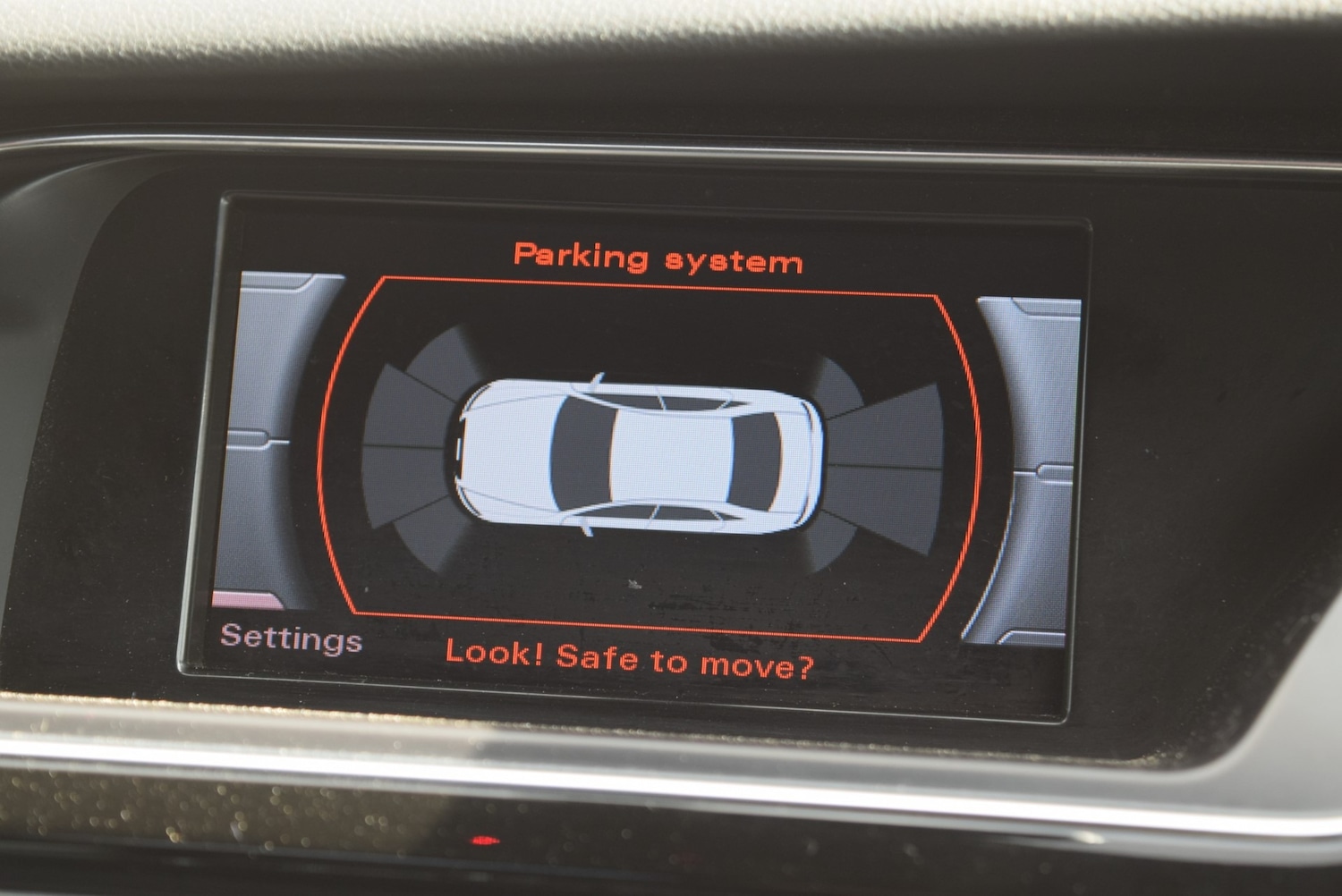 Used Audi A4 2013 for sale - 77684414: Photo 17