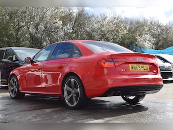 Used Audi A4 2013 for sale - 77684414: Photo