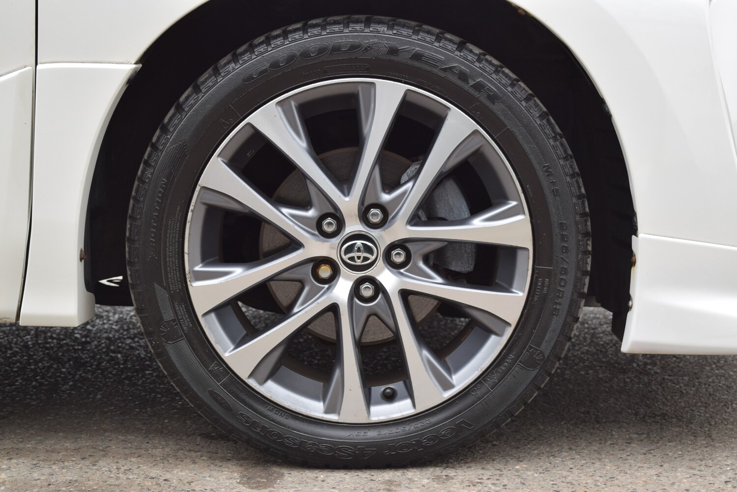 Used Toyota Estima 2025 for sale - 77998808: Photo 31