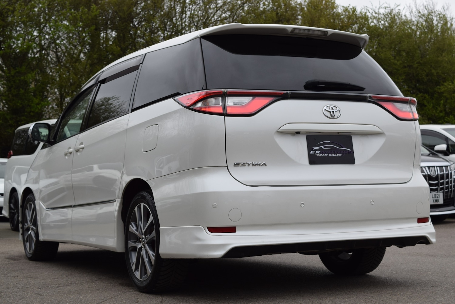 Used Toyota Estima 2025 for sale - 77998808: Photo 4