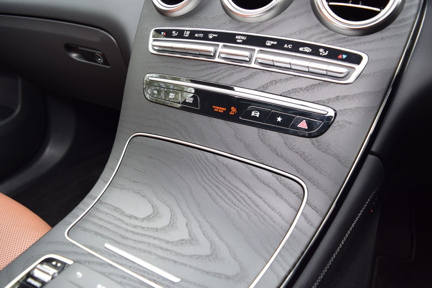 Used Mercedes-Benz GLC 2020 for sale - 76287033: Photo 44