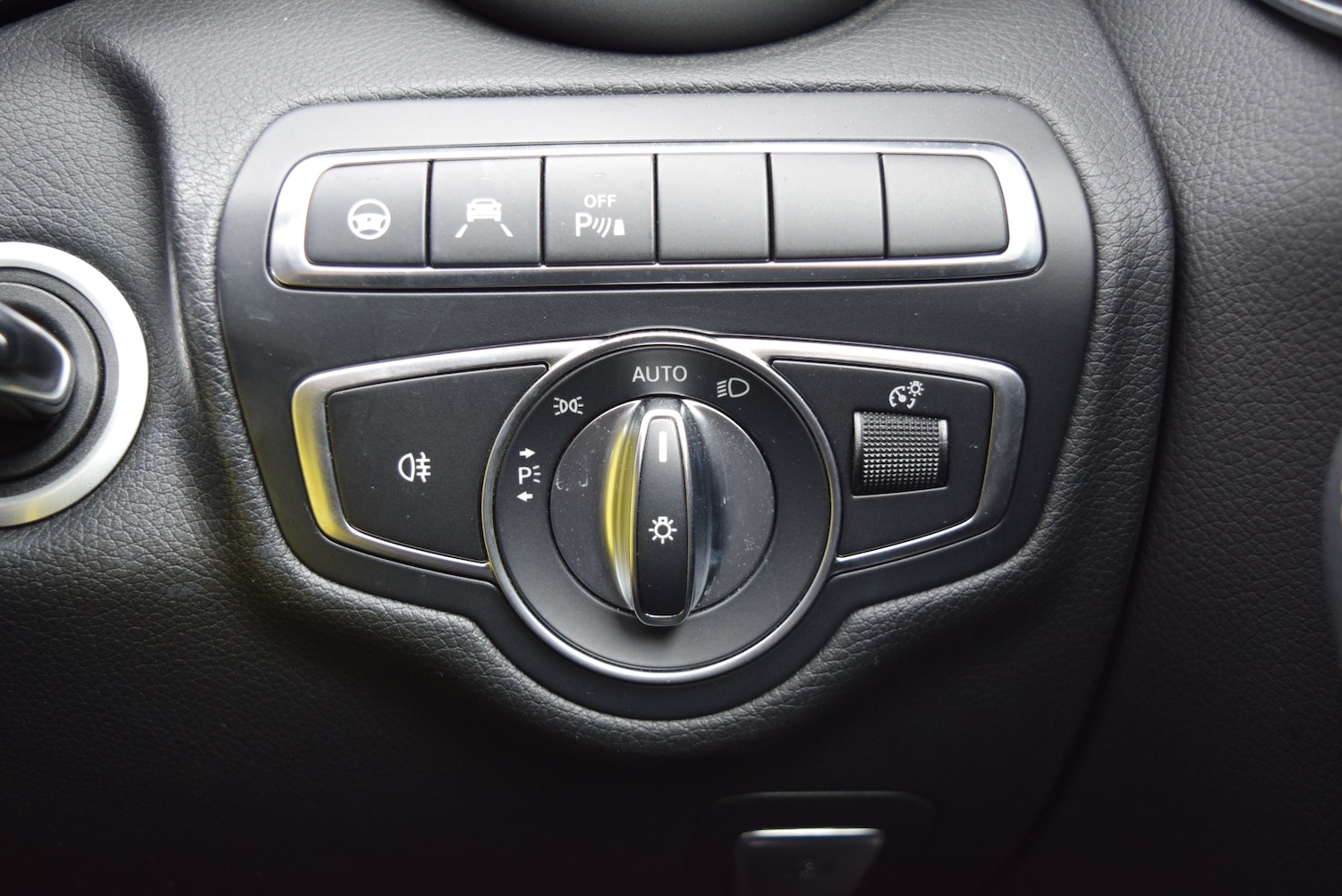 Used Mercedes-Benz C Class 2018 for sale - 76288524: Photo 18