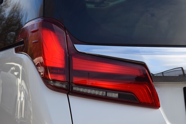 Used Toyota Alphard for sale - 73426164: Photo 35