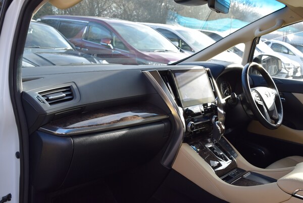 Used Toyota Alphard for sale - 73426164: Photo 64