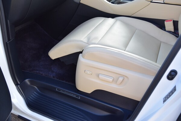 Used Toyota Alphard for sale - 73426164: Photo 65