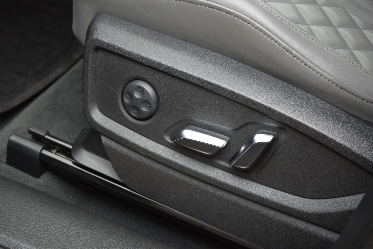 Used Audi SQ5 2017 for sale - 76287336: Photo 51