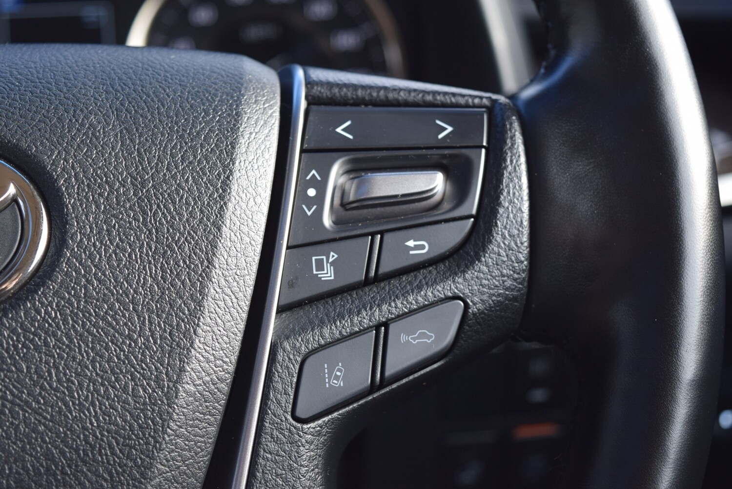 Used Toyota Alphard 2022 for sale - 77682818: Photo 47