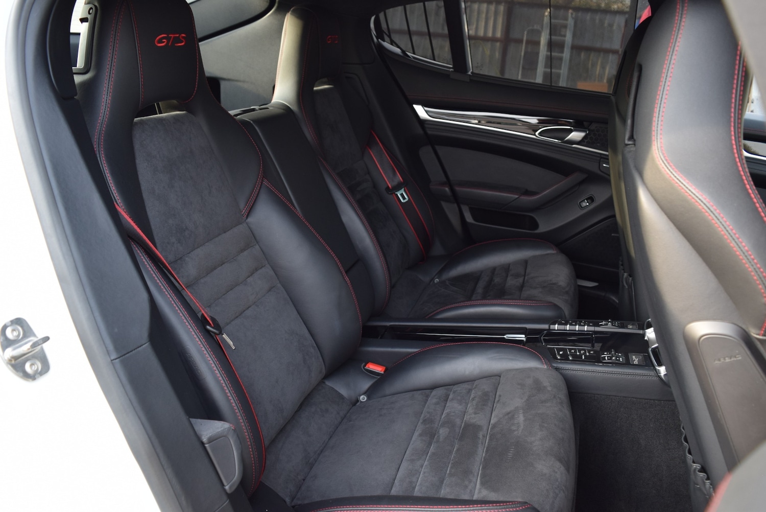 Used Porsche Panamera 2026 for sale - 77991982: Photo 11