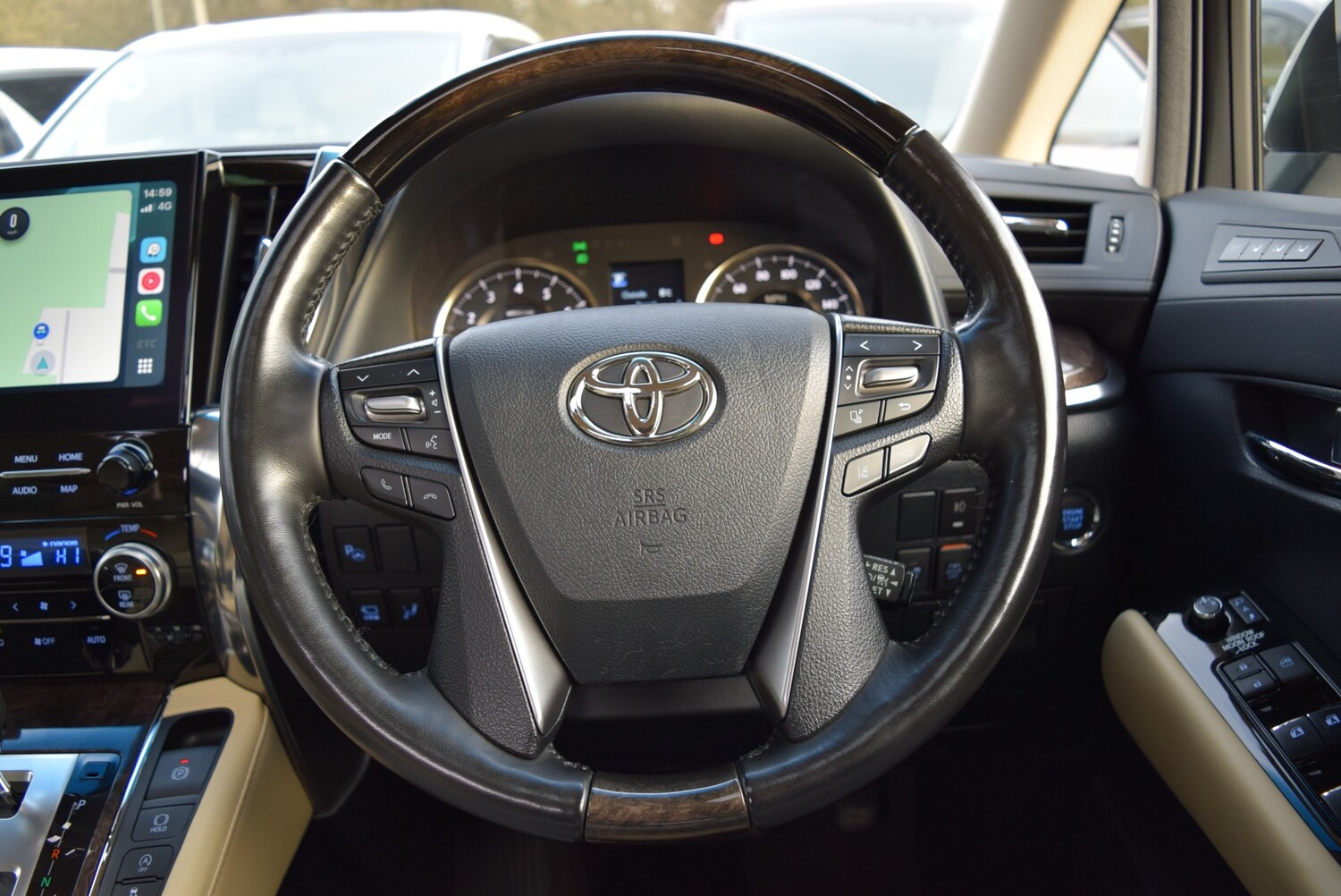 Used Toyota Alphard 2020 for sale - 77682823: Photo 51