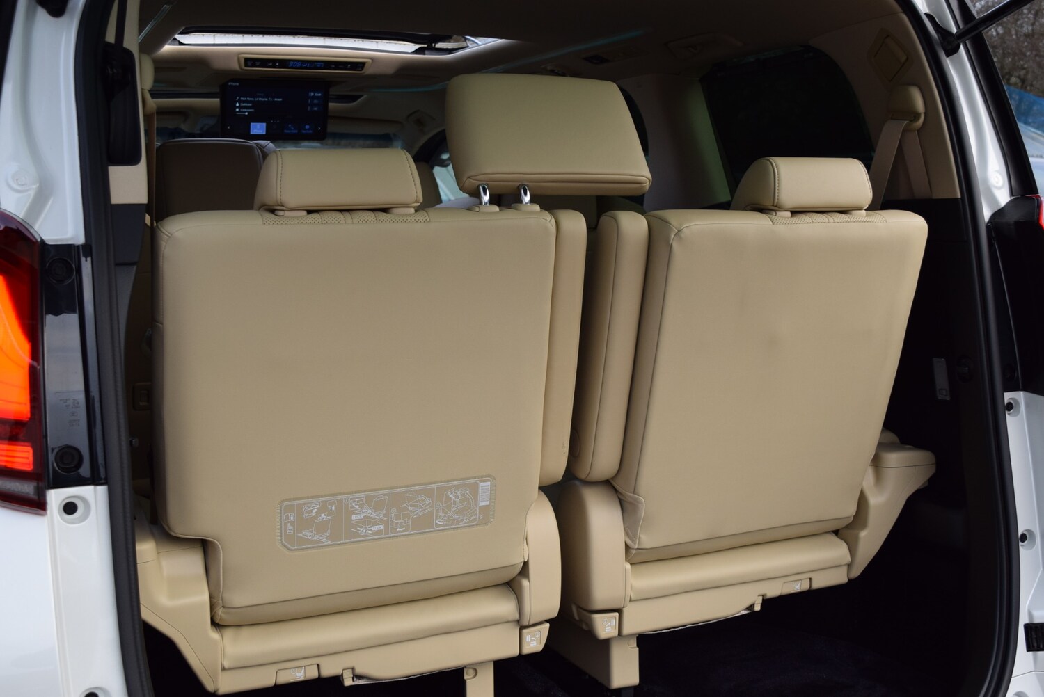 Used Toyota Alphard 2020 for sale - 77682823: Photo 65